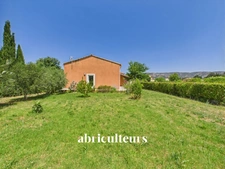 CHEVAL-BLANC (84460) : MAISON T6 PLAIN-PIED DE 160 m²