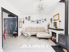 La-Roque-d'Anthéron<span></span>Maison de village de 152 m² avec terrasse