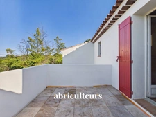 LAMBESC - Propriété de 170 m² avec dépendance et piscine – Terrain 1 000 m²