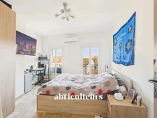 GRANS (13450) - appartement T3/4 rénové de 95,60 m²