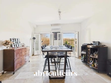 GRANS (13450)<span></span>appartement T3/4 rénové de 95,60 m²