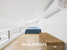 À vendre<span></span>Duplex T2/3 en dernier étage<span></span>Centre de Lambesc