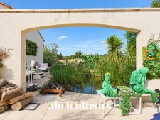 Villa familiale avec piscine et dépendances – La Barben (13330)