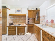 Grans, maison mitoyenne T5 de 94 m² sur un terrain de 252 m²