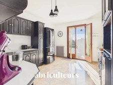 LAMBESC (13410) - MAISON PLAIN-PIED DE 130 m² AVEC PISCINE