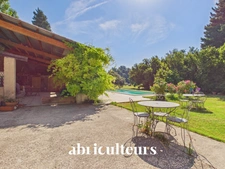 Mas provençal de 310 m² avec piscine et parc arboré de 7 880 m² — PNR des Alpilles