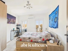 GRANS (13450)<span></span>appartement T3/4 rénové de 95,60 m²