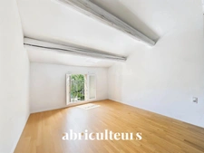 LAMBESC - Propriété de 170 m² avec dépendance et piscine – Terrain 1 000 m²