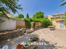 Grans, maison mitoyenne T5 de 94 m² sur un terrain de 252 m²