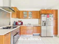 Maison - 128 m² - 7 pièces - Saint-Chamas (13250)