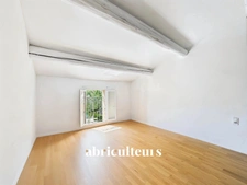 LAMBESC - Propriété de 170 m² avec dépendance et piscine – Terrain 1 000 m²