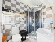 La-Roque-d'Anthéron<span></span>Maison de village de 152 m² avec terrasse