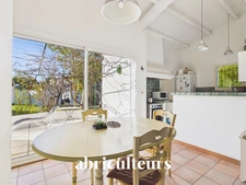 LAMBESC - Propriété de 170 m² avec dépendance et piscine – Terrain 1 000 m²