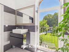 Mas provençal rénové de 249 m² avec dépendance – Grans