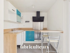 Appartement T2 avec terrasse et stationnement - Salon de Provence (13300)