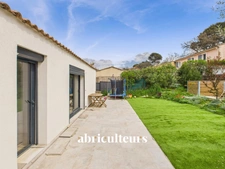 Maison mitoyenne plain-pied à Lambesc, calme et proche des commodités