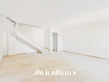 Maison de village T4 rénovée, toutes commodités à pied - Lambesc (13410)