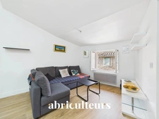 À vendre<span></span>Duplex T2/3 en dernier étage<span></span>Centre de Lambesc