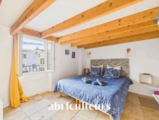 Maison de village rénovée avec 2 chambres à vendre à Grans (13450)