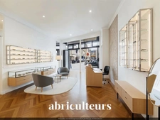 PARIS 12<span></span>BASTILLE / RUE DE CHARENTON : MURS COMMERCIAUX 78M²<span></span>EMPLACEMENT PRIME AVEC TERRASSE