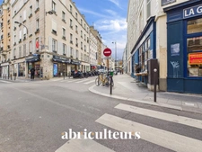PARIS 12 - BASTILLE / RUE DE CHARENTON : MURS TOUS COMMERCES 76M² - EMPLACEMENT PRIME AVEC TERRASSE