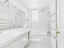 Beau T5 avec 3 chambres de 97m²<span></span>Notre-Dame-des-Champs<span></span>Paris 6