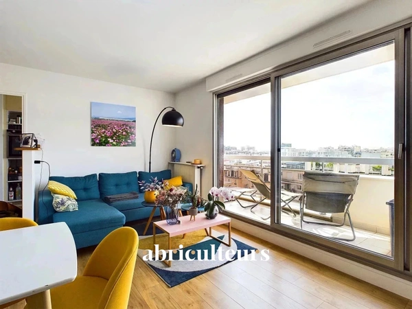 Beau 2 Pièces en Parfait État avec Terrasse et Vue Ciel Dégagée<span></span>Rue Dagorno 75012