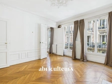 Beau T5 avec 3 chambres de 97m²<span></span>Notre-Dame-des-Champs<span></span>Paris 6