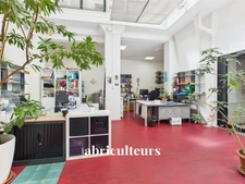 Magnifique local commercial de 125m²<span></span>Métro Goncourt<span></span>Paris 10