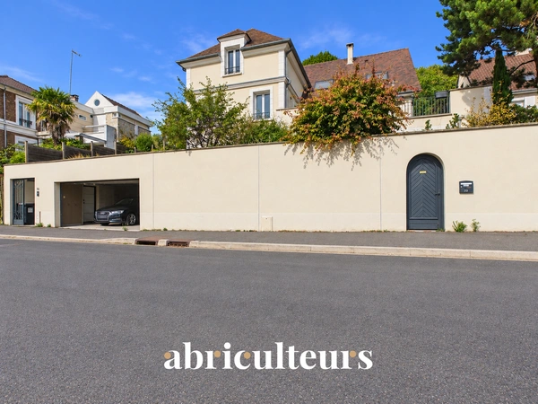 Maison d'architecte d'exception de 350m² avec vue bords de Seine à Athis-Mons