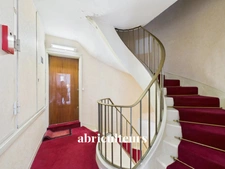 BOULOGNE BILLANCOURT - STUDIO  AVEC GRANDES TERRASSES ET VUE TOUR EIFFEL - 24 M² - 260 000€