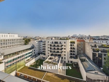 Luminosité et Calme – 4 Pièces de 89 m² à Rénover au Dernier Étage – Levallois / Paris 17ᵉ