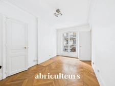 Superbe appartement lumineux de 99m2 dans le quartier prestigieux de la Plaine Monceau