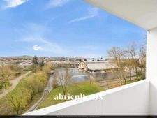 COLOMBES<span></span>APPARTEMENT FAMILIAL<span></span>4 Pièces<span></span>80 m²<span></span>balcon