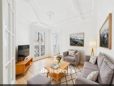 Appartement lumineux 5e étage, 34,21 m² Carrez, au cœur de Paris 18e