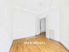 Appartement lumineux 5e étage, 34,21 m² Carrez, au cœur de Paris 18e
