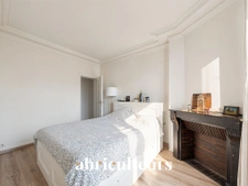 Charmant appartement  lumineux<span></span>50,7 m²<span></span>2 pièces<span></span>Courbevoie