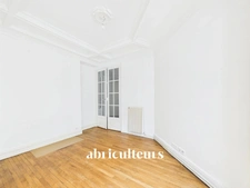 Appartement lumineux 5e étage, 34,21 m² Carrez, au cœur de Paris 18e