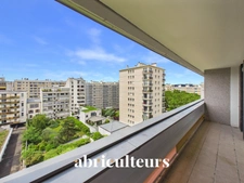 Location meublée<span></span>Bel appartement T2 de 36,75m² Lumineux avec Balcon au Dernier Étage à Boulogne-Billancourt 92100