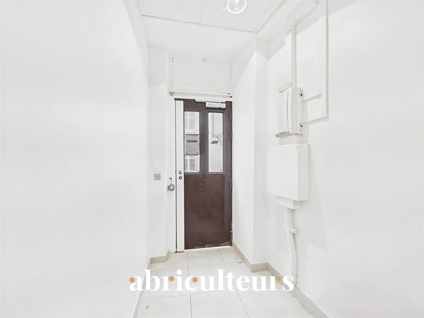Bel appartement rénové et lumineux dans un quartier recherché du 18ème arrondissement