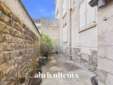 Charmant appartement  lumineux<span></span>50,7 m²<span></span>2 pièces<span></span>Courbevoie