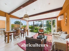 Maison familiale lumineuse avec vue Cap Canaille, dans résidence sécurisée<span></span>CASSIS<span></span>895 000€