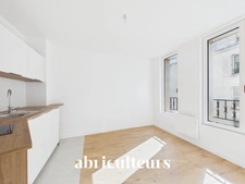 Charmant Appartement T2 rénové avec prestations de qualité dans le 18ème arrondissement