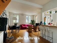 Maison Lumineuse et calme avec Jardin à Rueil-Malmaison