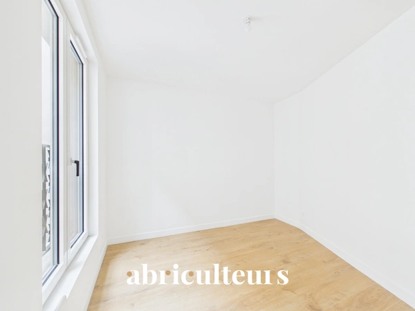 Bel appartement rénové et lumineux dans un quartier recherché du 18ème arrondissement