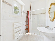 Appartement de charme – 103,71 m² – Dernier étage