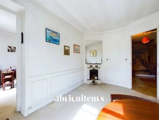 PARIS 17/PLAINE MONCEAU<span></span>3 PIECES<span></span>1 CHAMBRE<span></span>61m2<span></span>- 646 300€