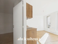 Bel appartement rénové et lumineux dans un quartier recherché du 18ème arrondissement