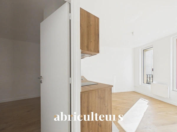 Bel appartement rénové et lumineux dans un quartier recherché du 18ème arrondissement