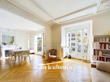 Superbe appartement lumineux au dernier étage de 86m2 avec balcon